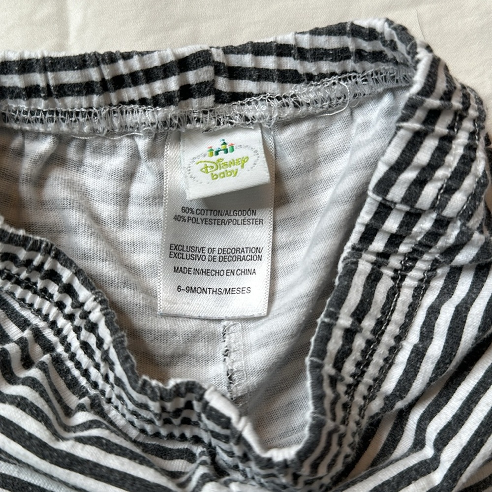 Disney Baby size 6-9 months bundle. GREAT CONDITION. Includes 2 pajama sets, - Picture 7 of 12
